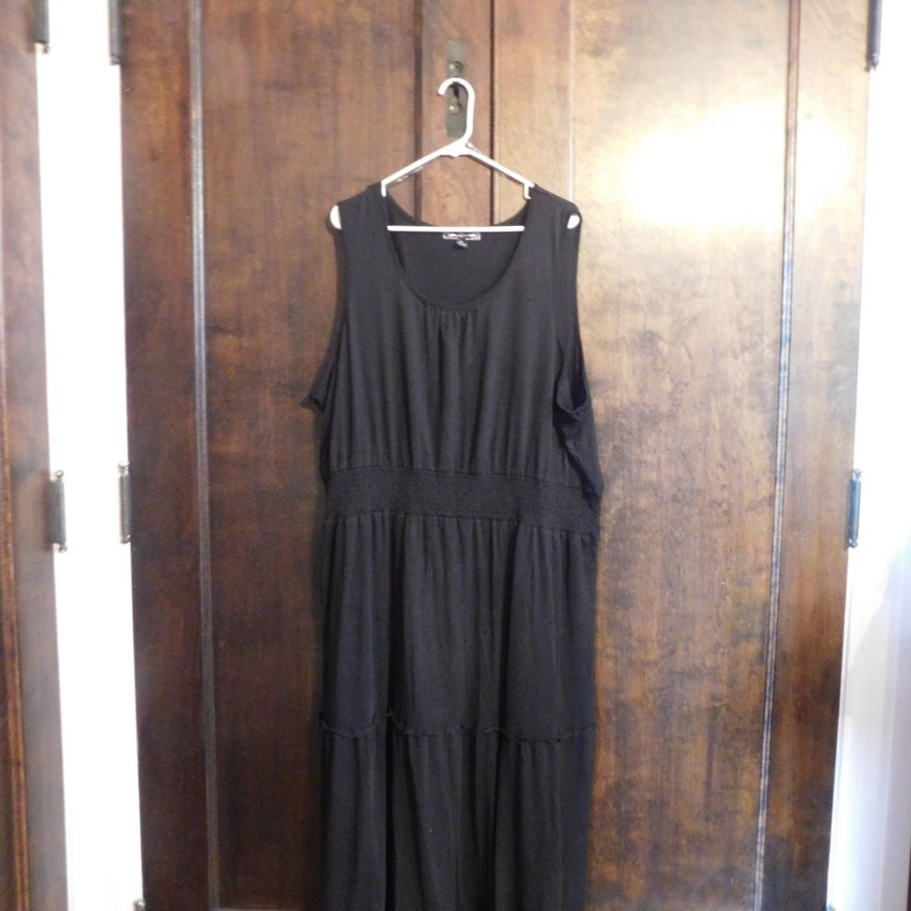 LUCY DIAMONDS BLACK SLEEVELESS COTTON KNIT DRESS